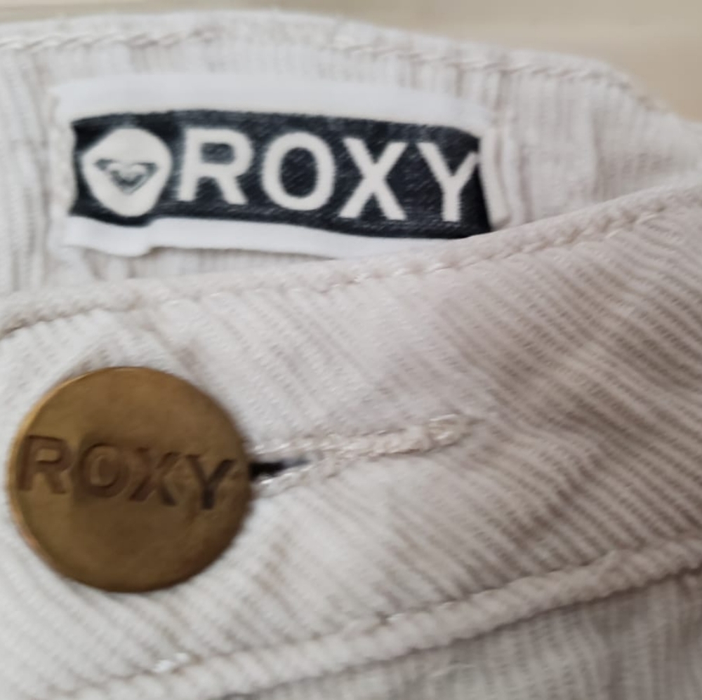 🌠Roxy🌠 cream stretch cotton shorts - Picture 4 of 4